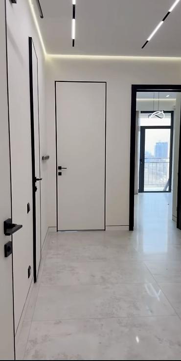 silver kitchen: Встроенная мебель и сантехнические решения для ванной и прихожей в — 2