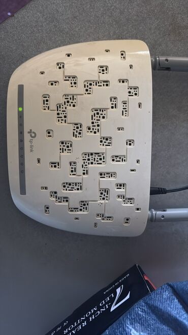 Настольные ПК и рабочие станции: TP-Link simsiz Wi‑Fi router Xüsusiyyətlər: - 2 ədəd çıxarıla bilən