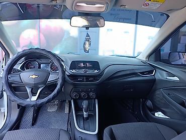 спарк сатуу: Chevrolet Onix: 2022 г., 1 л, Автомат, Бензин, Седан — 9