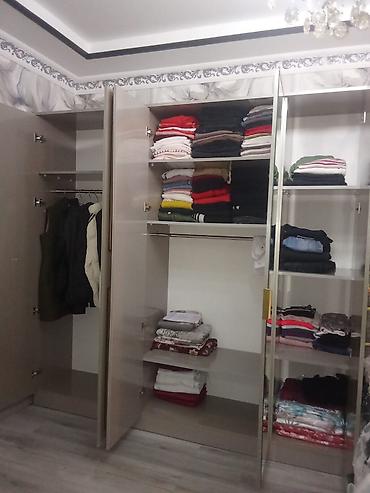 prokat stol stul: Yataq otağı üçün klassik üslubda mebel dəsti Tərkibi: - 5 qapılı — 2