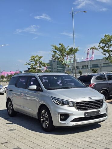 какую машину можно купить за 200 тысяч: Kia Carnival: 2019 г., 2.2 л, Автомат, Дизель, Минивэн