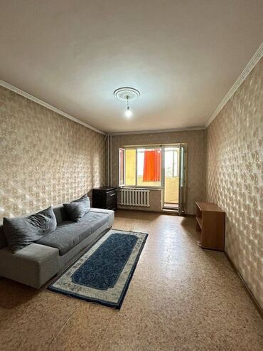 Продажа квартир: 2 комнаты, 72 м², 106 серия, 7 этаж, Старый ремонт