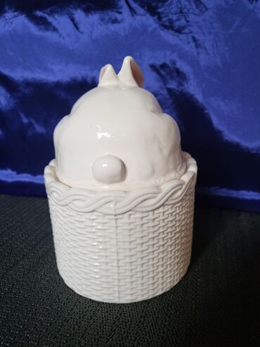 Kuhinjski setovi: Bombonijera nova,vintaz,zec. Sve na njoj odsjaj od svetla,nez — 5