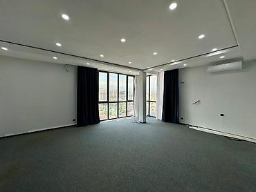 для руководителя: Аренда офисов, 190 м², В жилом комплексе, С видом на горы, С отдельной кухней, С отдельным сан узлом — 2