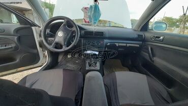 Volkswagen: Volkswagen Passat: 1.6 l. | 2001 έ. Sedan — 11