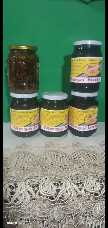 Кондитерские изделия, сладости: Məhsul: Meşə balı Təsvir: - Tünd rəngli, ətirli meşə balı şüşə