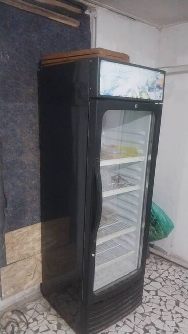 купить бу холодильник в бишкеке: Продается витринный холодильник.Морозит отлично.
район кудайбергена