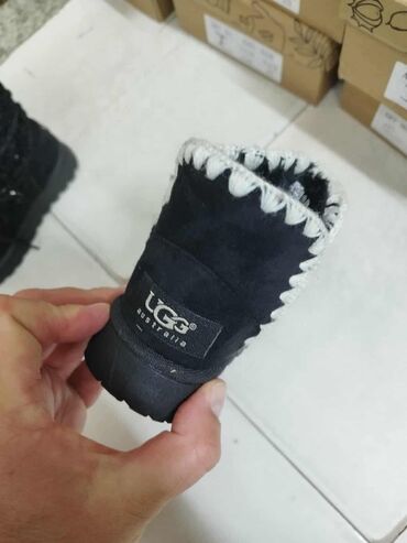 Ugg obuća: Ugg mini čizme, bоја - Bež — 6