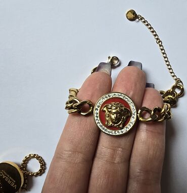 Narukvice: Narukvica sa priveskom, Versace, Materijal: Hirurški čelik — 2