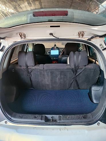 Toyota: Toyota ist: 2003 г., 1.5 л, Автомат, Бензин, Хэтчбэк — 6