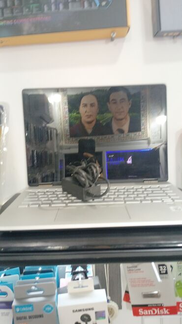 Acer: Ikinci el noutbuk və smartfonlar bizde (şəkillərdə göstərilən — 6