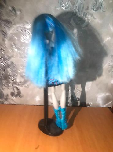 oyuncaq masınlar: Monster High tərzində moda kuklası və dayağı - Uzun açıq-mavi saçlı — 3