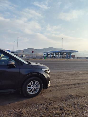 Kia: Kia Carnival: 2023 г., 3.5 л, Автомат, Бензин, Минивэн — 4