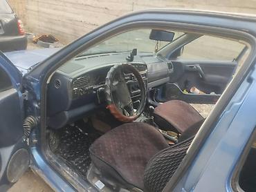 Volkswagen: Volkswagen Vento: 1992 г., 1.8 л, Механика, Седан — 5