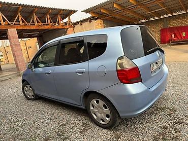 Honda: Honda Fit: 2002 г., 1.3 л, Вариатор, Бензин, Хэтчбэк — 2