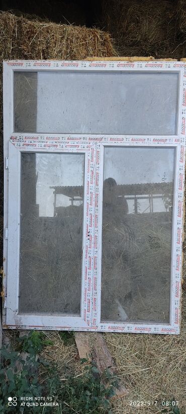пластиков окна: Длина 179 шрина 120 почти новый