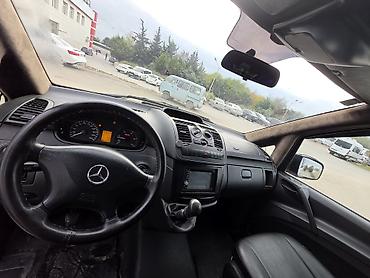 v124 mercedes: Mercedes-Benz Vito: 2.2 l | 2011 il Van/Minivan — 9
