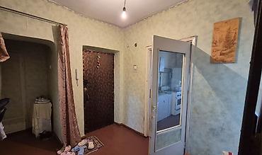 без ан: 3 комнаты, 62 м², 106 серия улучшенная, 4 этаж, Старый ремонт — 1