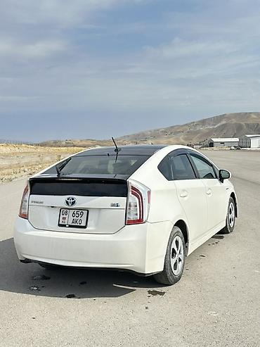 спойлео: Toyota Prius: 2012 г., 1.8 л, Гибрид, Лифтбек — 2