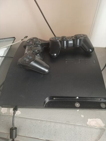 dişlər: Sony PlayStation 3 (PS3) Slim oyun konsolu Xüsusiyyətlər: - Model