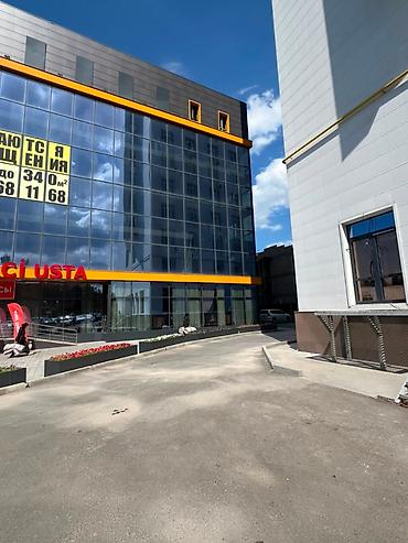 Коммерческая недвижимость: Сдаю 2 помещение по 60 м2, в центре города район рынка "Мадина", ул — 2