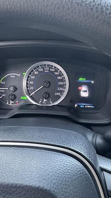 Toyota: Toyota Corolla: 2022 г., 1.8 л, Автомат, Гибрид, Седан — 5