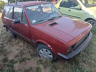 cz 90: Zastava Yugo, crvena boja, trovratni hečbek. Karakteristike i — 4