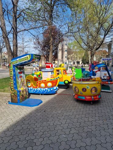 elsa igracka: Poštovani, Postavljamo aparate na žetone ispred ili u okviru vašeg