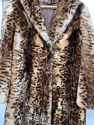 Шубы: Шуба мутон, из Греции, длинна шубы ниже колена, 54 размер, шерсть — 6