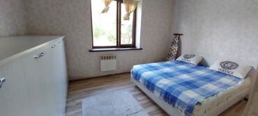 дом арча бешик ак орго: Квартира, ЫССЫК КУЛ Чолпон-Ата, Парковка, стоянка, Охраняемая территория, Барбекю