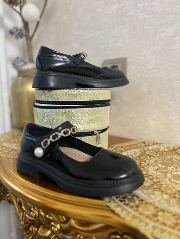 детская обувь котофей: Туфли 38, цвет - Черный