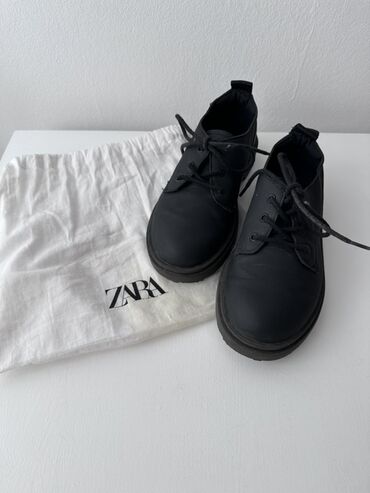 обувь подростковый: Черные детские туфли Zara 35-о размера с классической шнуровкой и