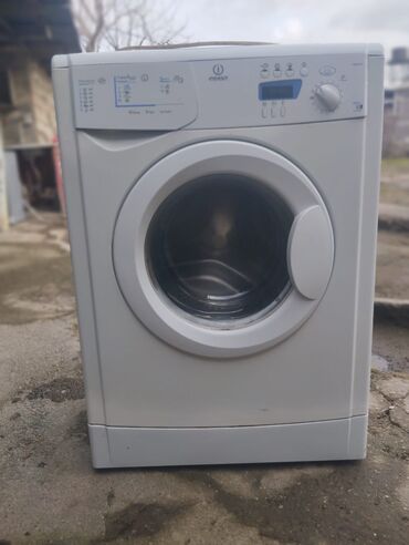 ilkin odenissiz kreditle masinlar: Paltaryuyan maşın Indesit, 6 kq, İşlənmiş