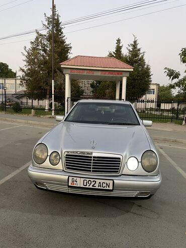 срочно мерс: Mercedes-Benz E-Class: 1997 г., 2.8 л, Механика, Бензин, Седан