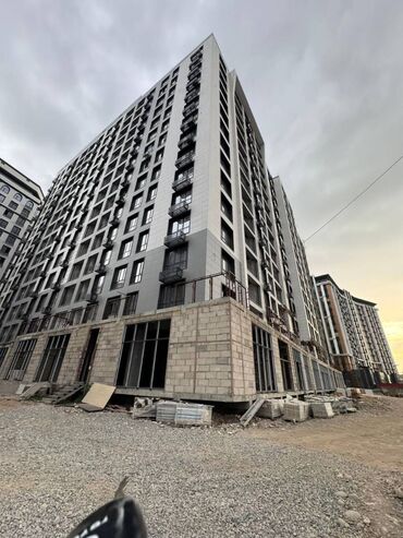 квартира за 10 тысяч в месяц: 3 бөлмө, 97 кв. м, Элитка, 5 кабат, ПСО (өзү оңдоп түзөтүп бүтүү үчүн)