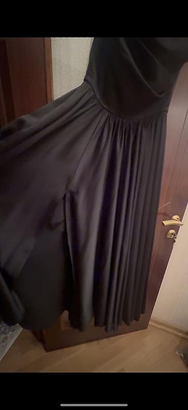 cone korse: Qara atlas gecə paltarı - Model: tək çiyinli, strapless (asimmetrik — 4