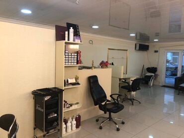 Digər kommersiya daşınmaz əmlakı: Əhmədli metrosunun yaxınlığında yerləşən 16 mərtəbəli binanın 1-ci — 4