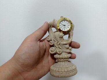 at fiqur: Настольные часы