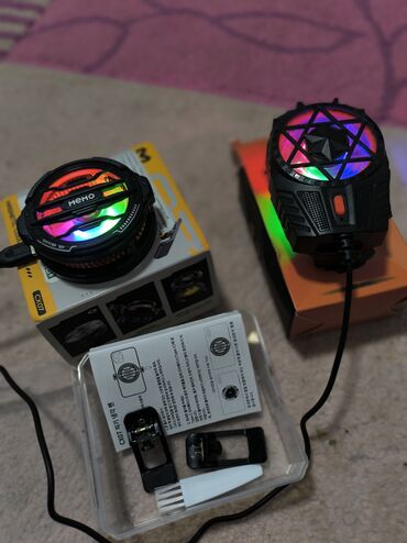изогнутые мониторы: Портативный кулер для смартфона, оснащенный RGB-подсветкой и