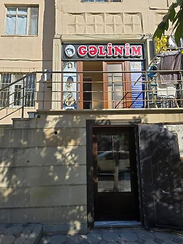 torpaq binə: Şerq bazarina yaxindir.evvelki Dünya marketnen uzbe üzüdür.etrafinda — 1