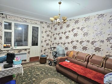 жм ак орго продаю дом: 3‑комнатная квартира Планировка и помещения: - Просторная комната с