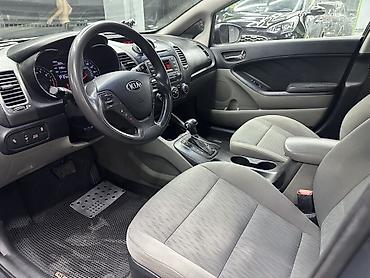 sideniya: Kia Forte: 1.8 l | 2013 il Sedan — 8