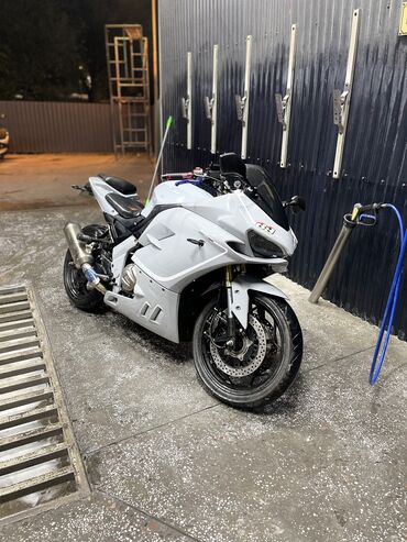 мотоциклы ducati: Спортбайк Ducati, 400 куб. см, Бензин, Взрослый, Б/у