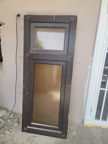 Plastik pəncərələr: Tək qat şüşə paketi Plastik pəncərə, Еni: 64 sm, Uzunluğu: 154 sm