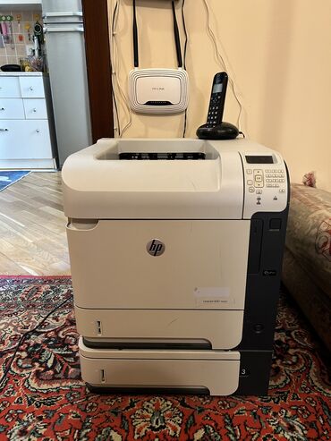 printer boyası: Hp laserjet 600 M602 Printer satilir.Əlavə 3 eded dolu katric