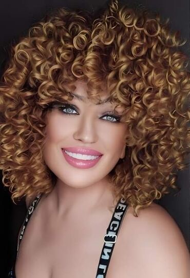 Perike i klipse: Lace Front perika

Cena:3700din — 7