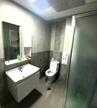 Uzunmüddətli kirayə mənzillər: Гянджлик метро 5 этажное здание на 3-м этаже 3-х комнатная квартира с -da lalafo.az — 8 Uzunmüddətli kirayə mənzillər: Гянджлик метро 5 этажное здание на 3-м этаже 3-х комнатная квартира с — 8