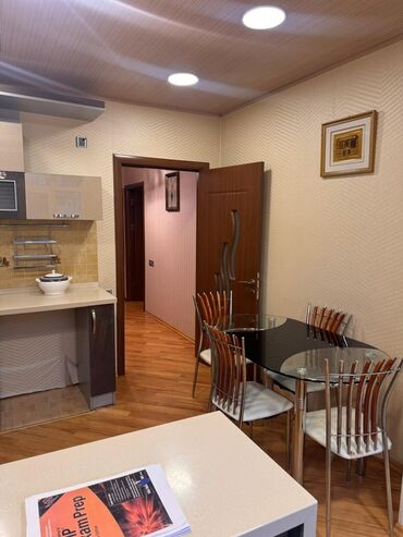 Köhnə tikili: Bakı, 8-ci mikrorayon, 3 otaqlı, Köhnə tikili, m. Azadlıq Prospekti, 80 kv. m — 16