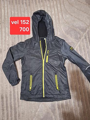 uniqlo majice: Prolecne jakne i prsluci za decake na svakoj slici velicina i cena — 9