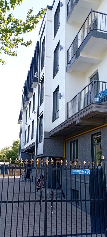 квартира с бизнесом: Продается подвальное помещение 150 КВ.м. Все коммуникации центральные